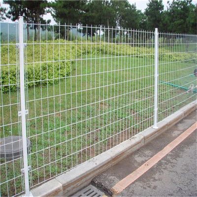 停车场防护栏与防撞设施 安全守护与功能解析