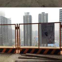 深基坑防护栏安全生产关键 防撞设施的设计与必要性